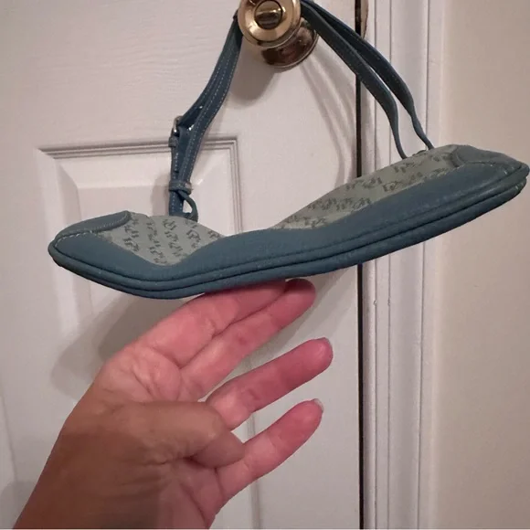 Dooney & Bourke Vintage Blue Envelope Shoulder Bag - Picture 7 of 11